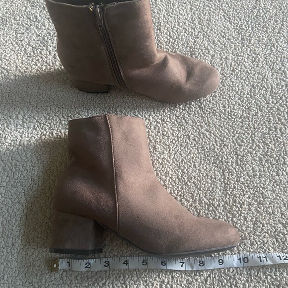 🔸 Ardene 🔸 tan booties - Picture 5 of 6